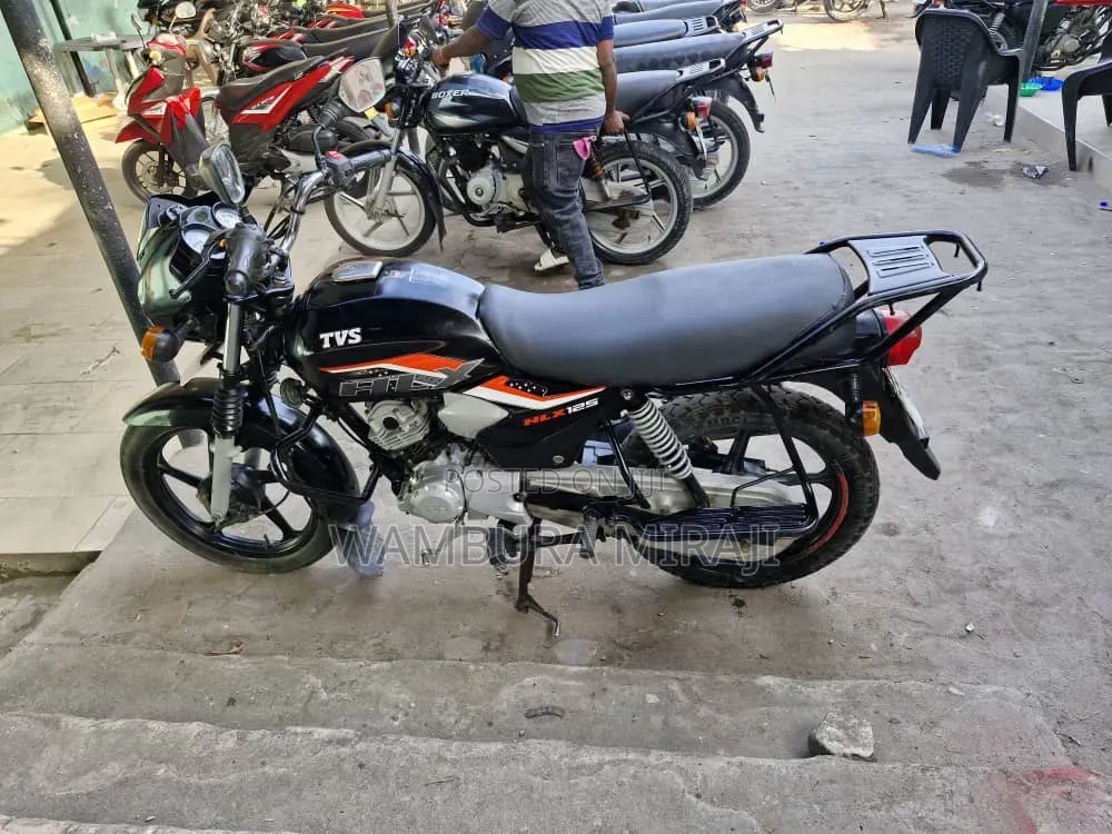 TVS HLX 125 2025 Black