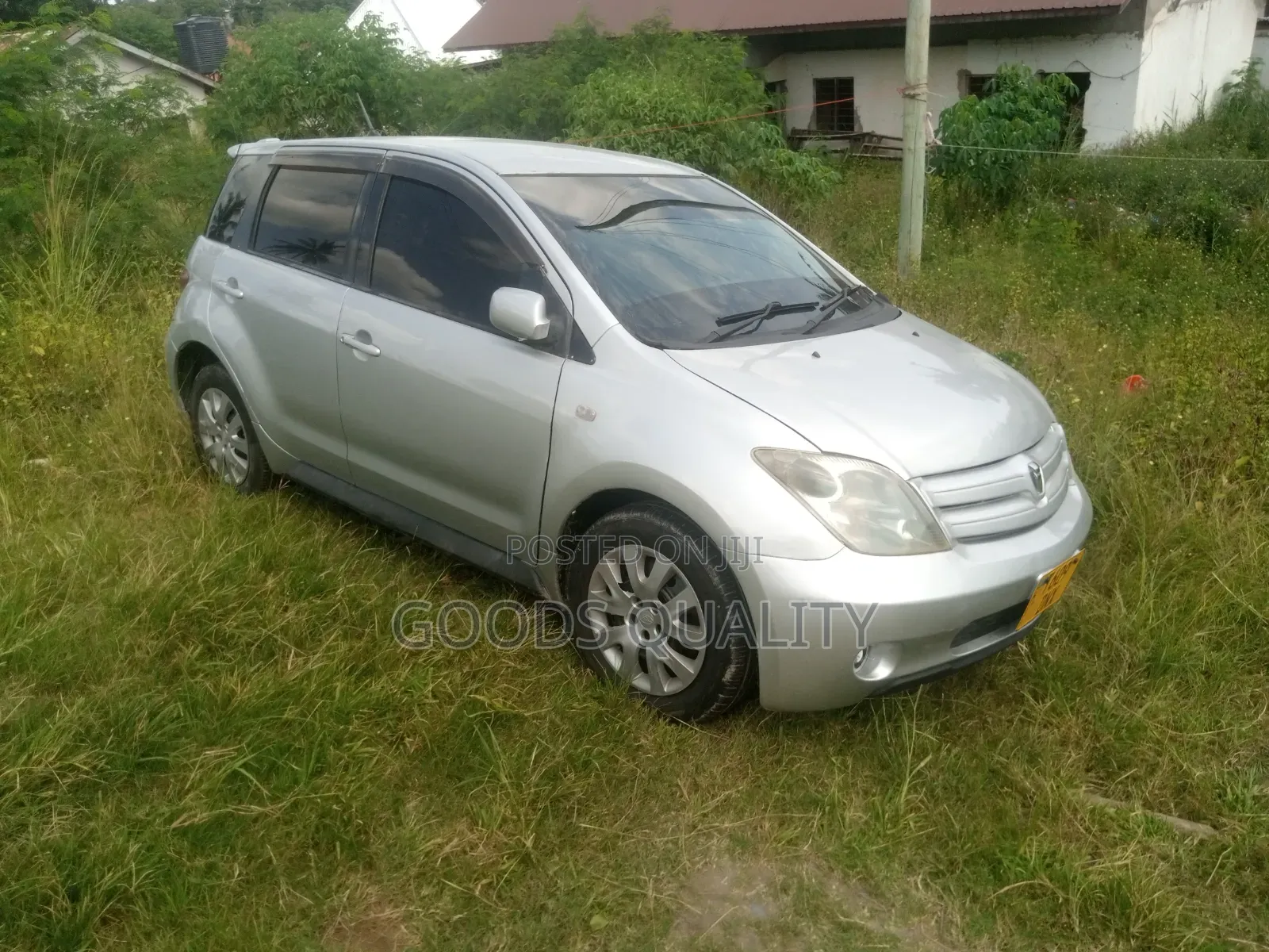 Toyota IST 2005 Silver