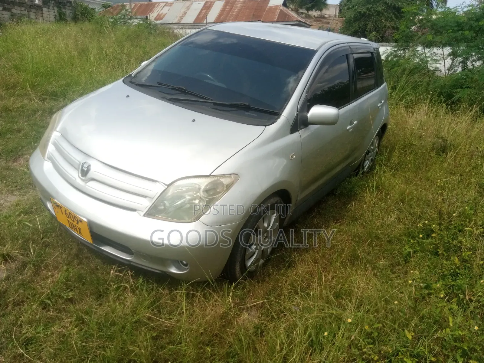 Toyota IST 2005 Silver