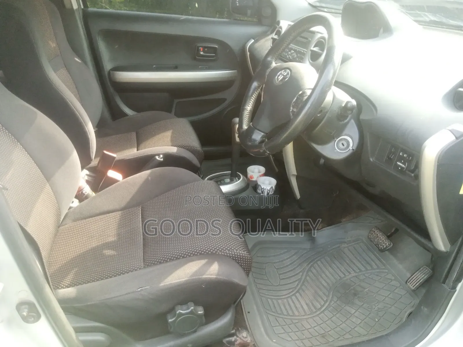 Toyota IST 2005 Silver