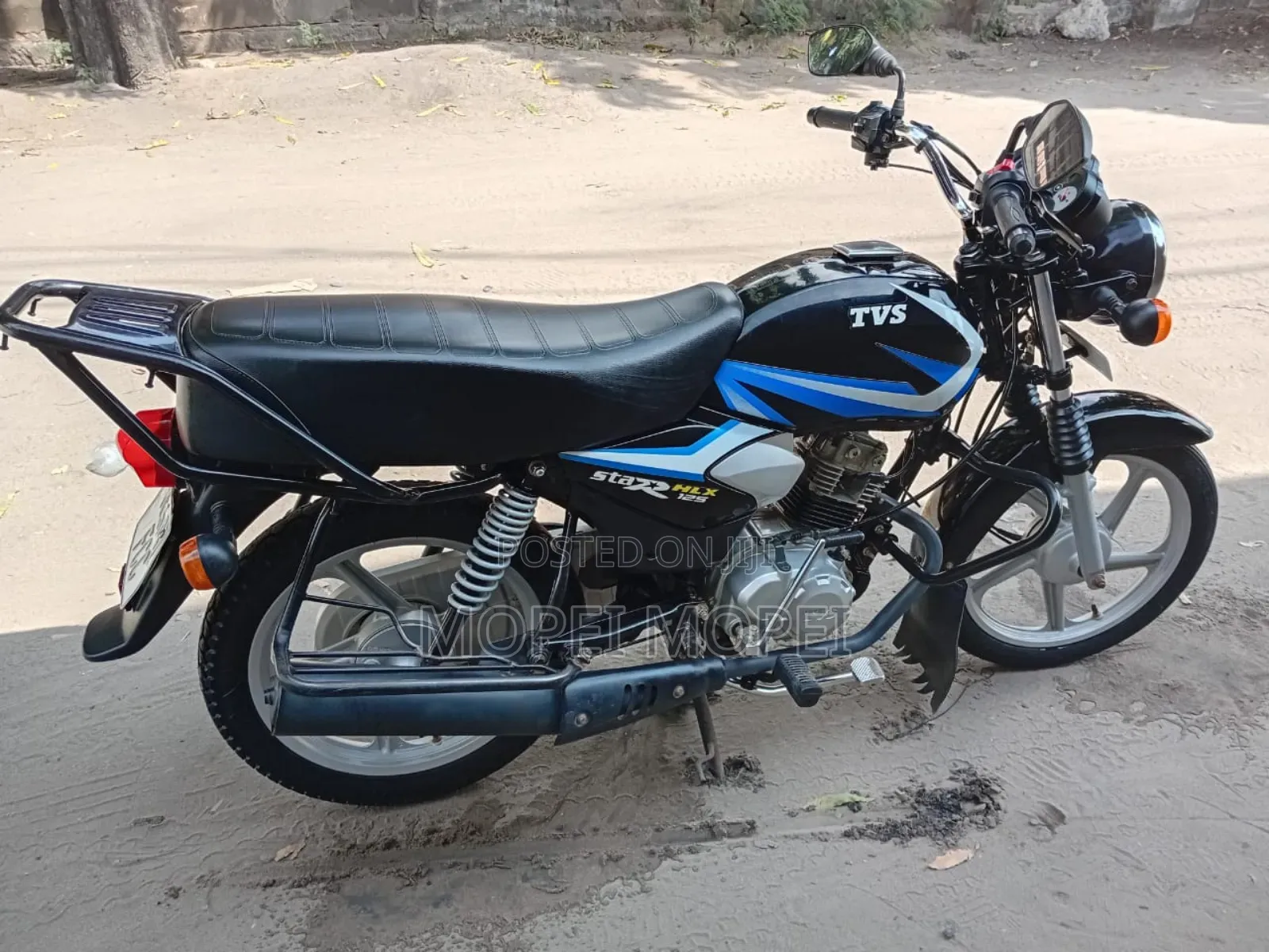 TVS HLX 125 2026 Black