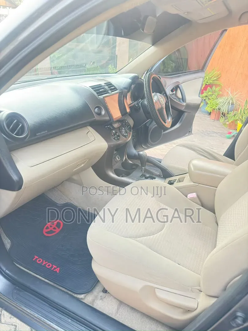 Toyota Vanguard 2008 Gray