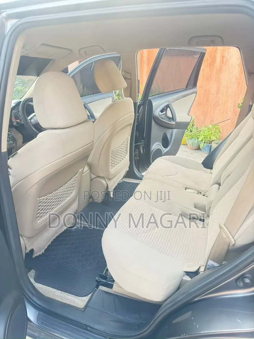 Toyota Vanguard 2008 Gray