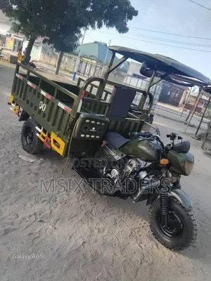 Motorcycle 2023 Green