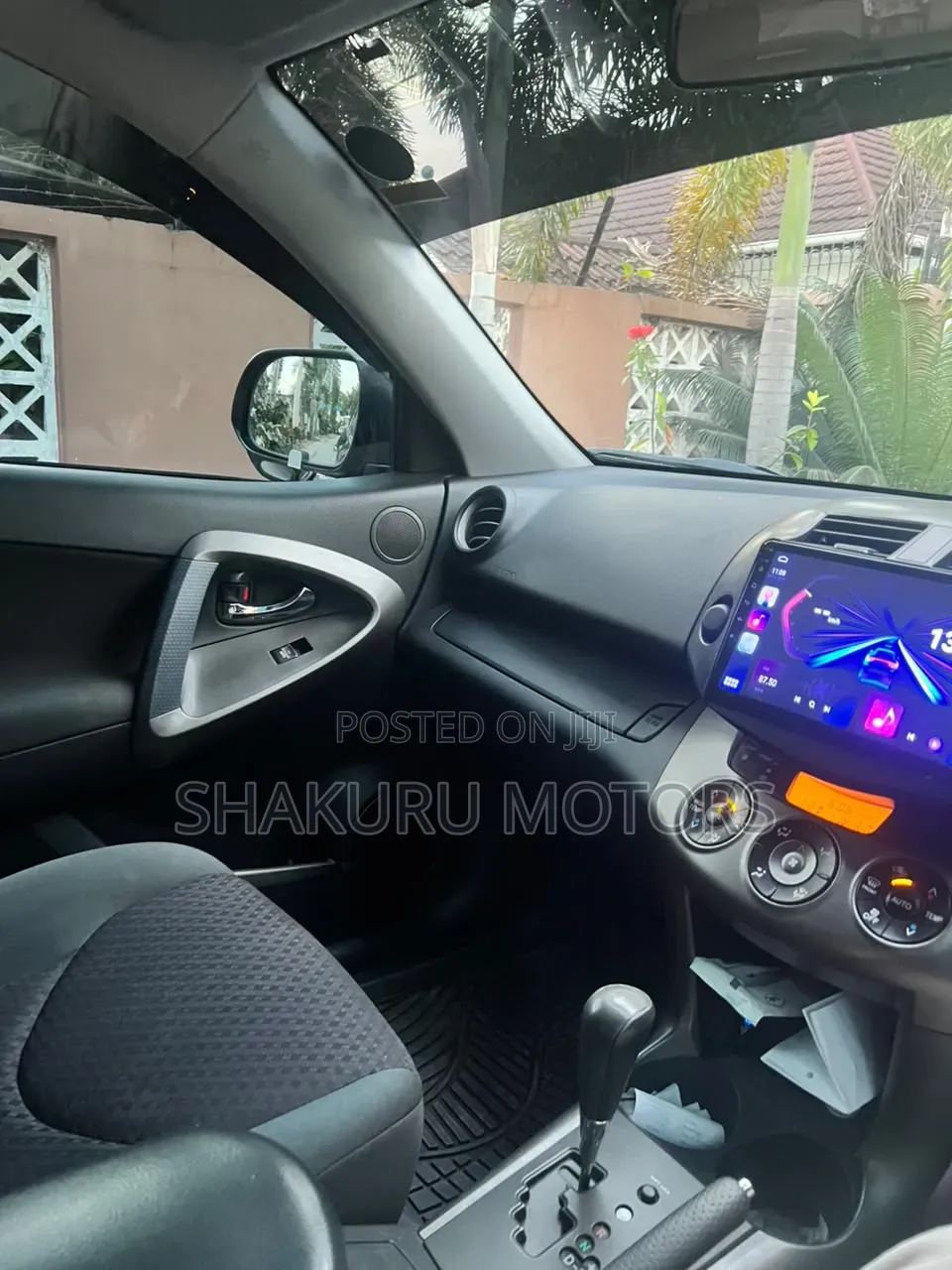Toyota Vanguard 2010 Black