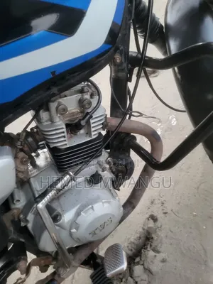 TVS HLX 125 2025 Blue