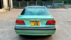 Toyota Carina 2001 Green
