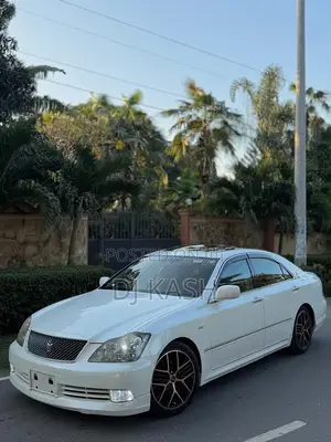 Toyota Crown Royale 2005 White