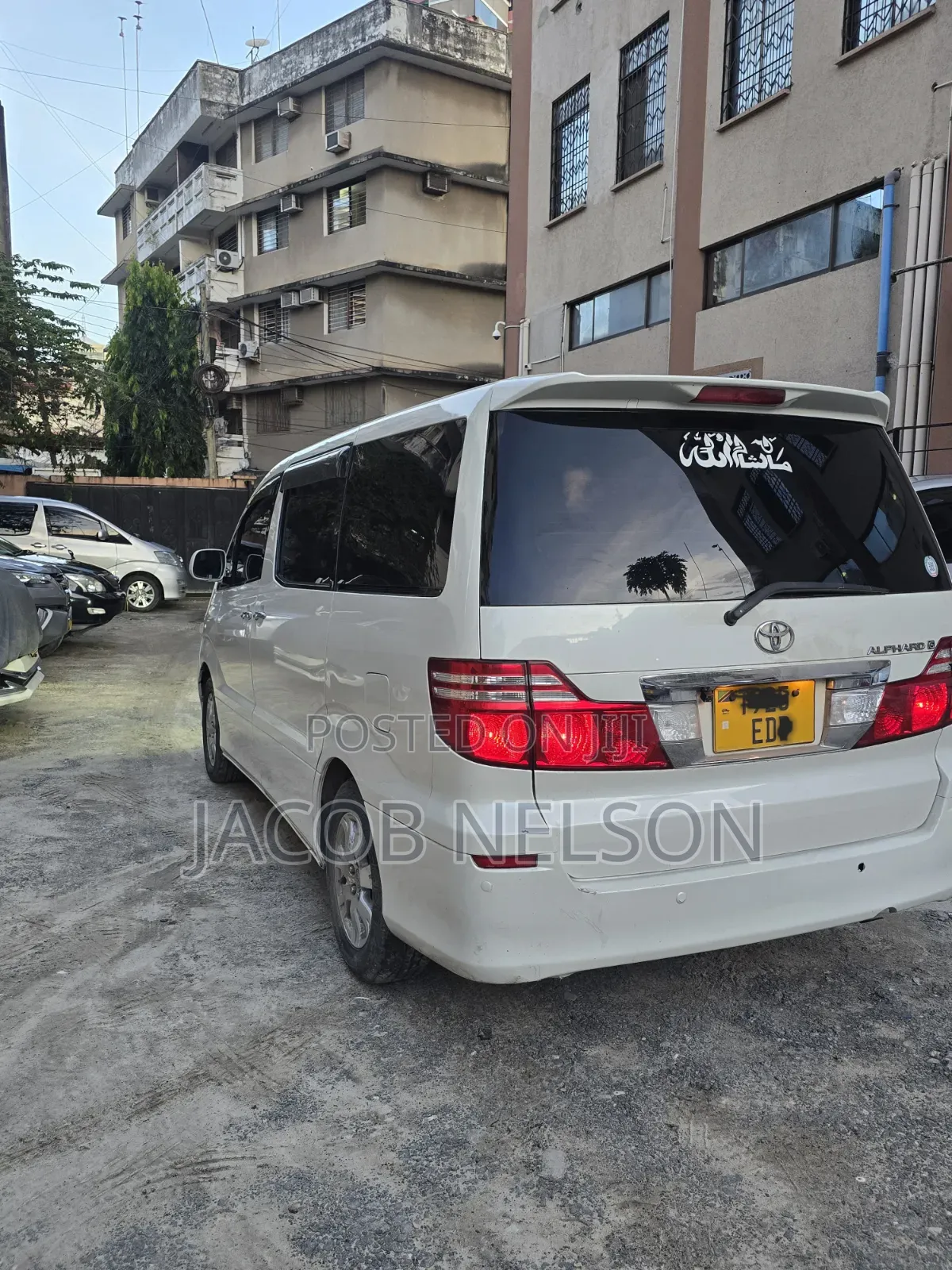 Toyota Alphard 2005 White