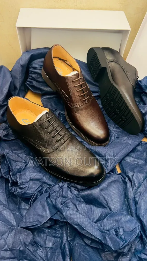 Men's Leather Shoes 2 Colours Materials Very Hot and Smart