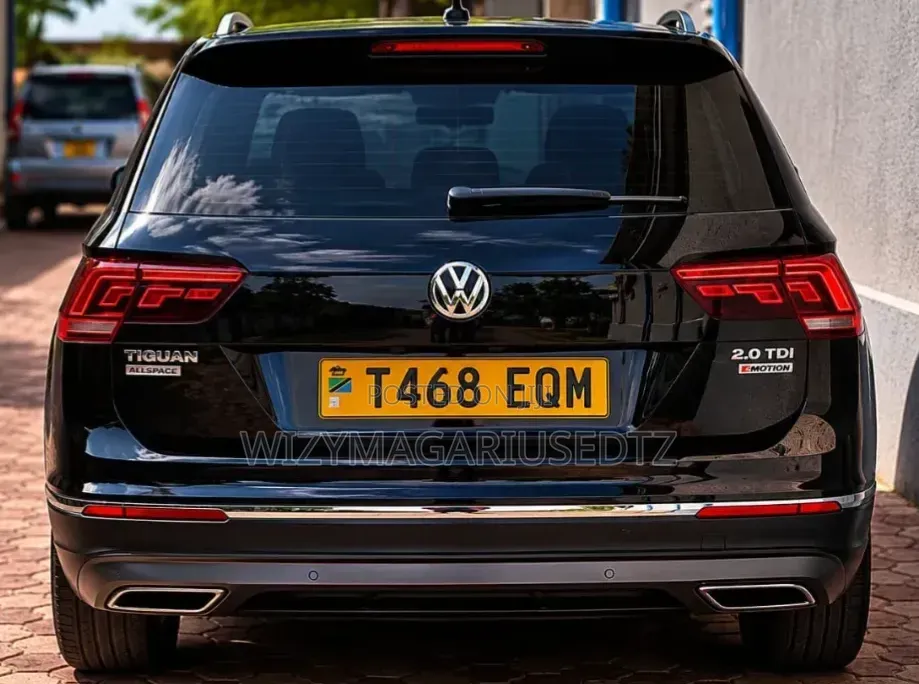 Volkswagen Tiguan 2019 Burgundy