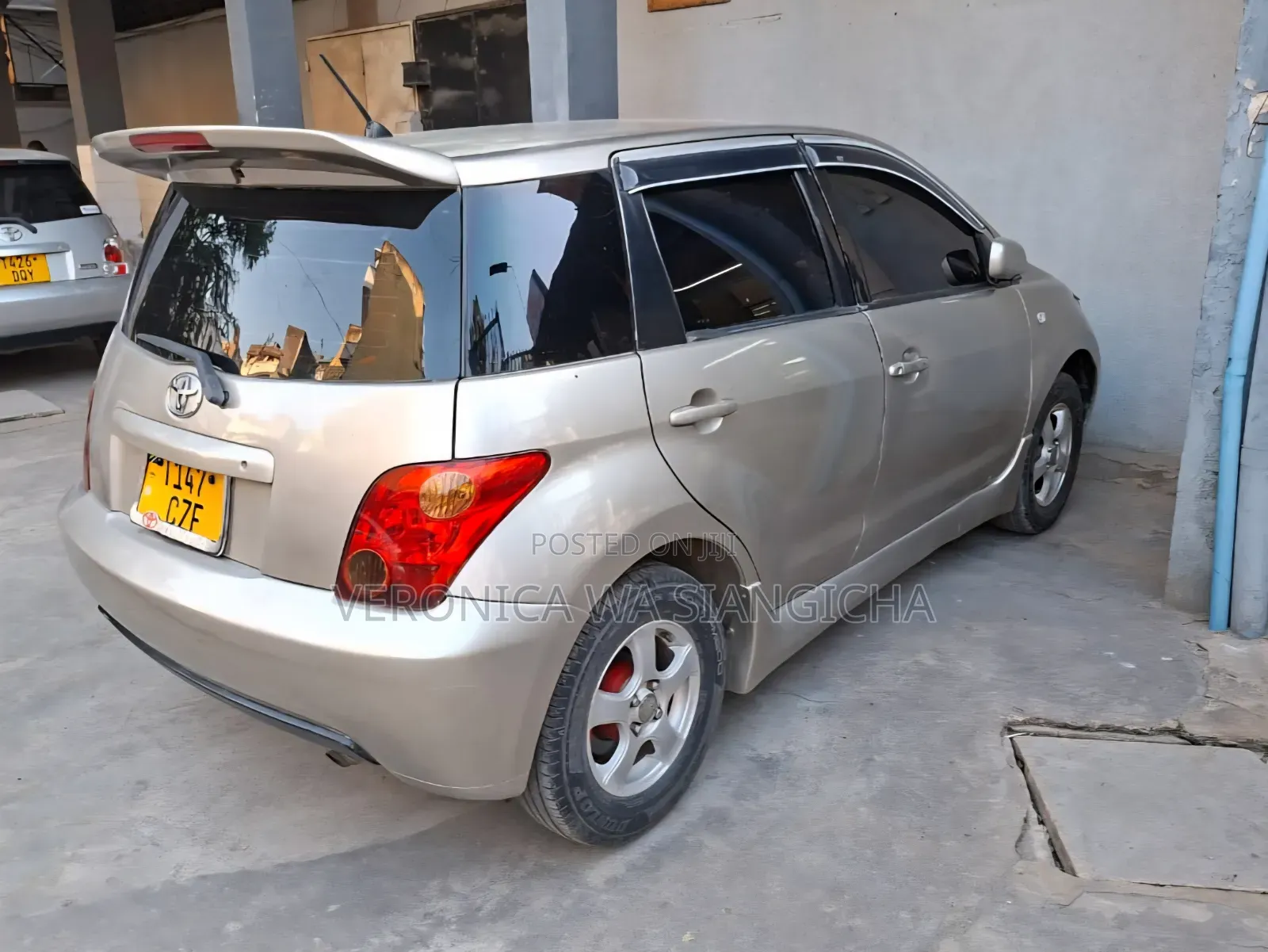 Toyota IST 2005 Gray