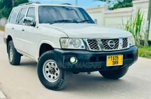 Nissan Patrol 2006 White