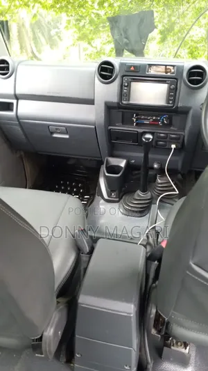 Toyota Land Cruiser 2022 Ivory