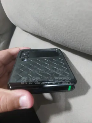 Samsung Galaxy Z Flip4 128 GB Blue