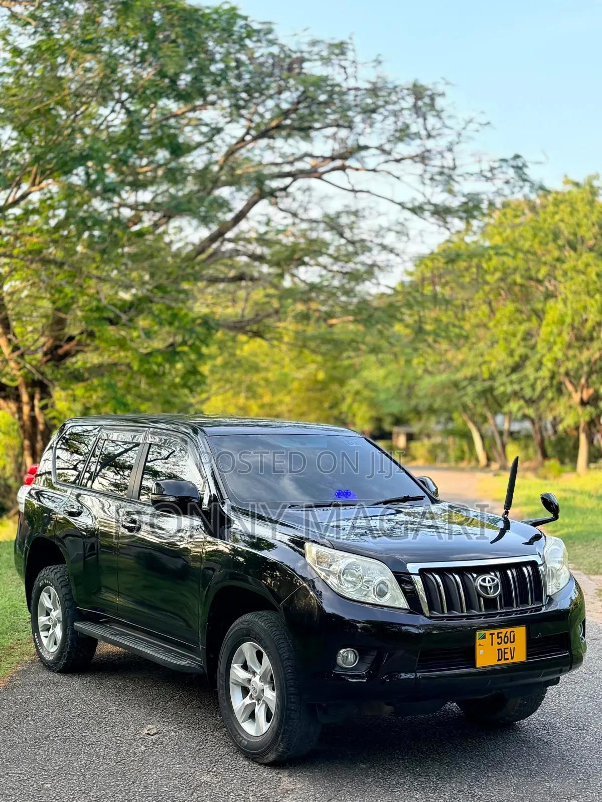 Toyota Land Cruiser Prado 2011 Black