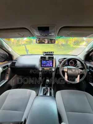 Toyota Land Cruiser Prado 2011 Black