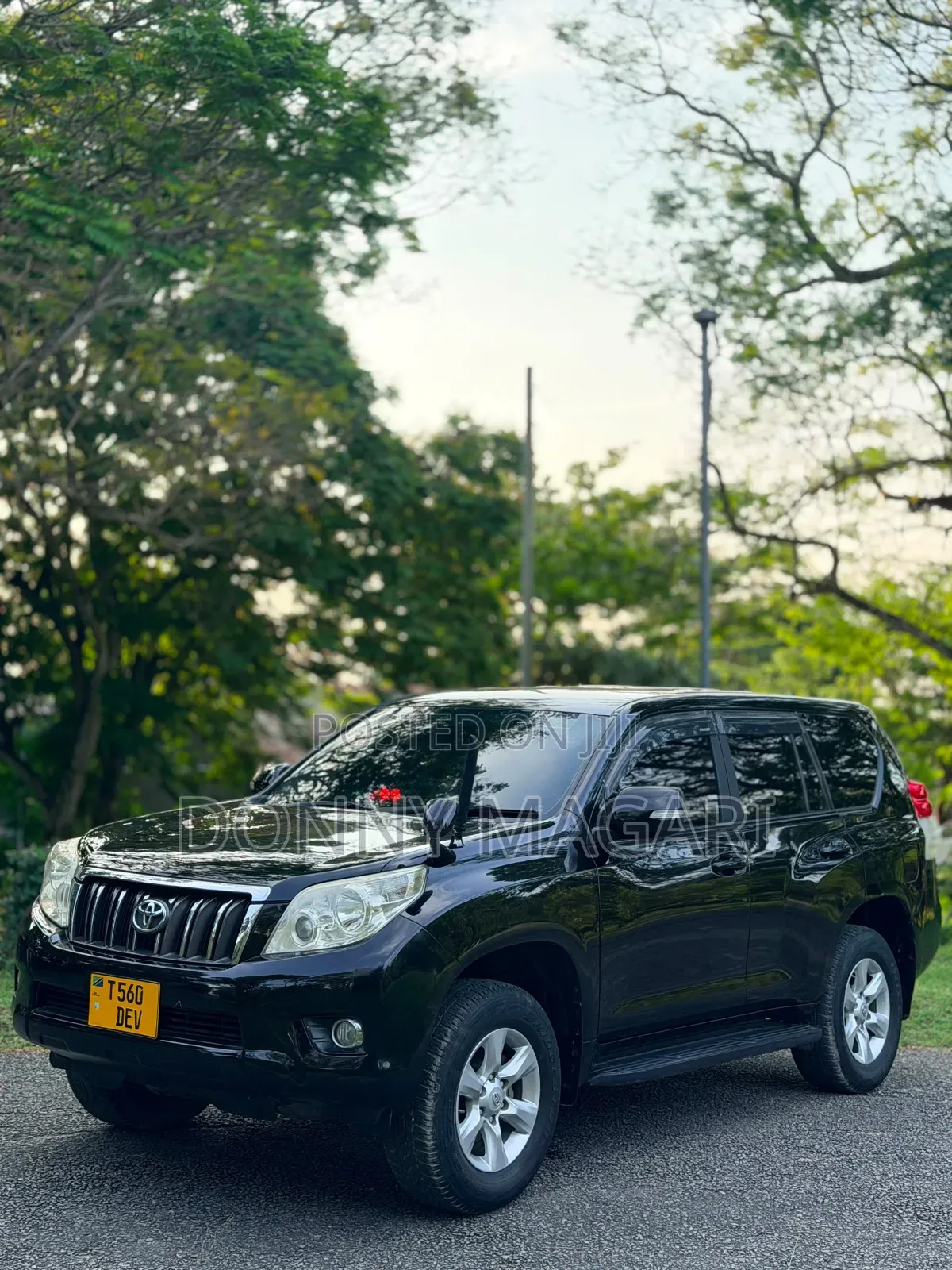 Toyota Land Cruiser Prado 2011 Black