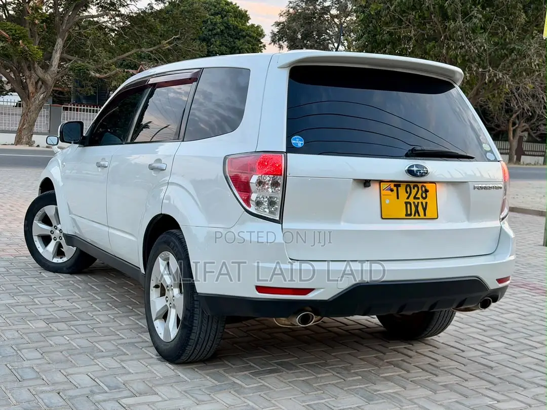 Subaru Forester 2010 White