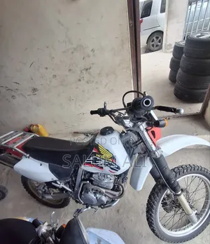 Honda 2005 White