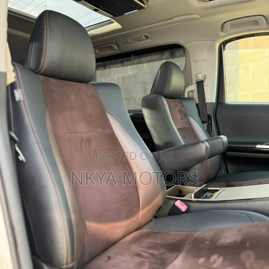 Toyota Alphard 2013 White