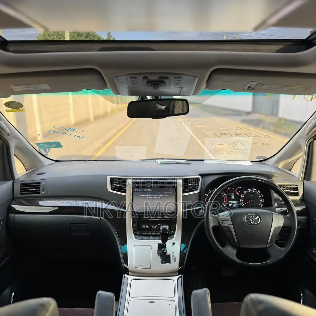 Toyota Alphard 2013 White