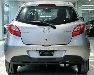 Mazda Demio 2009 Silver