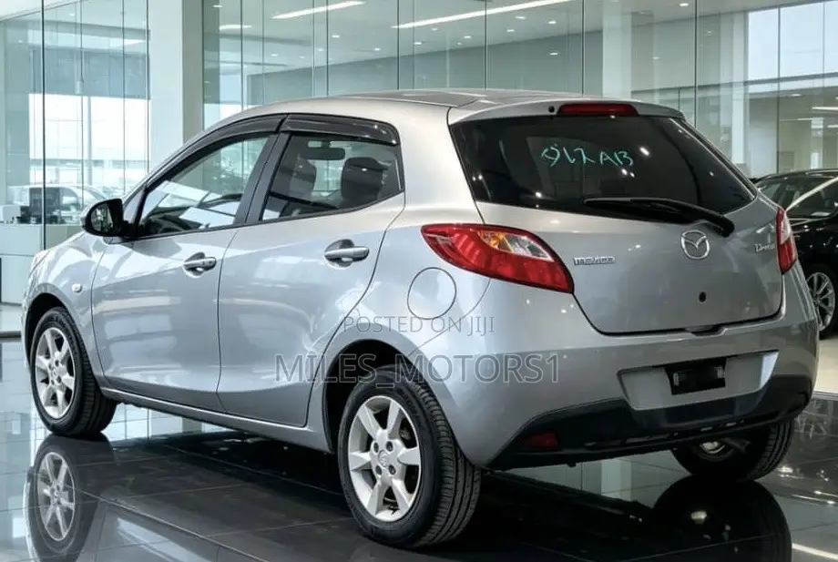 Mazda Demio 2009 Silver