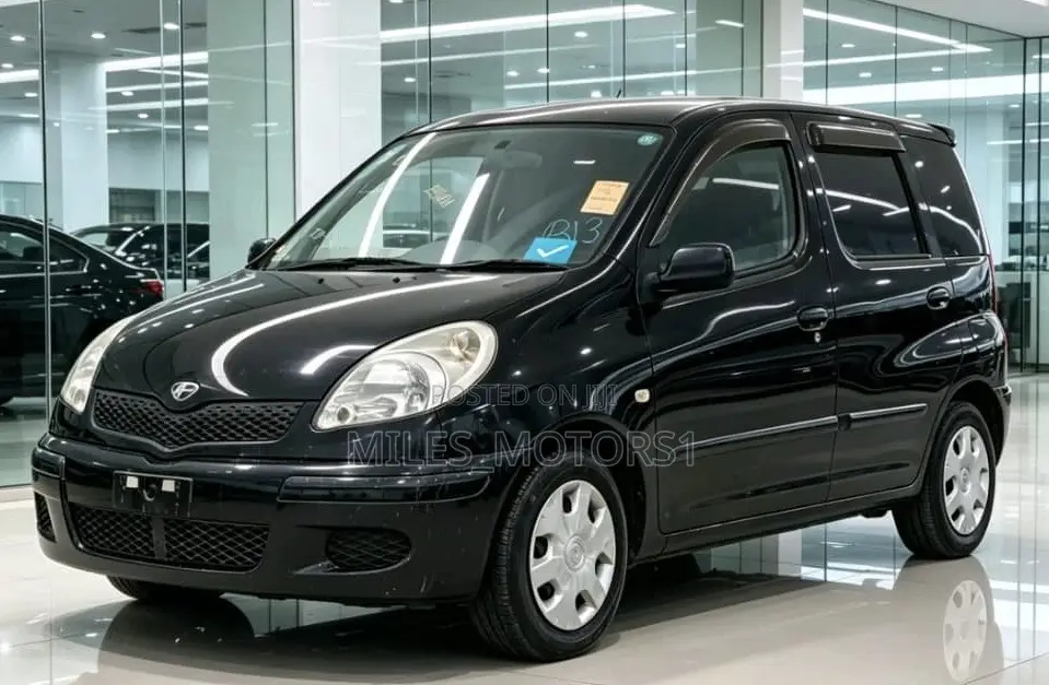 Toyota Fun Cargo 2005 Black