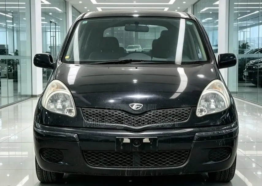 Toyota Fun Cargo 2005 Black