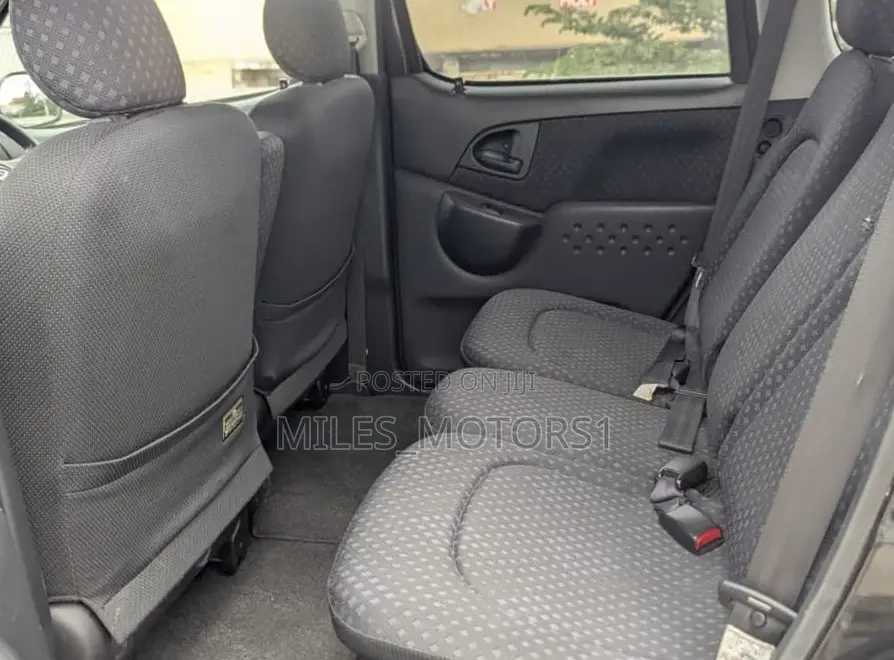 Toyota Fun Cargo 2005 Black