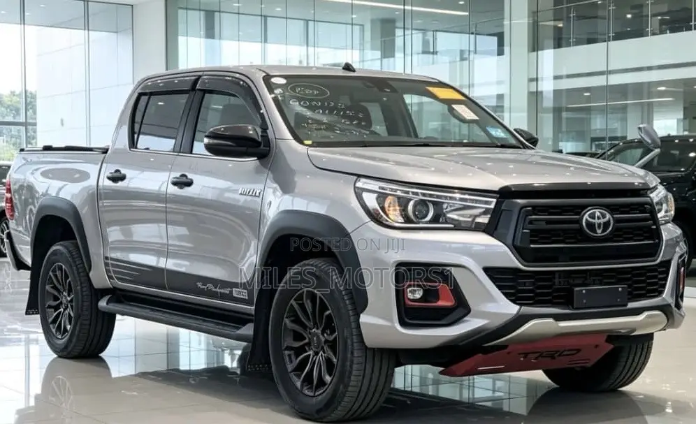 Toyota Hilux 2019 Silver