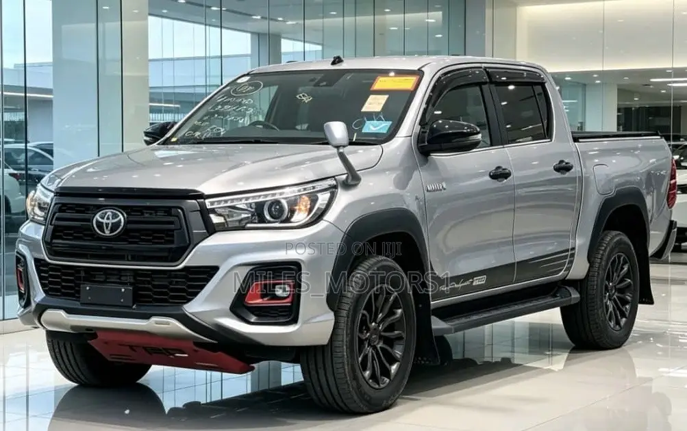 Toyota Hilux 2019 Silver