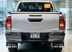 Toyota Hilux 2019 Silver
