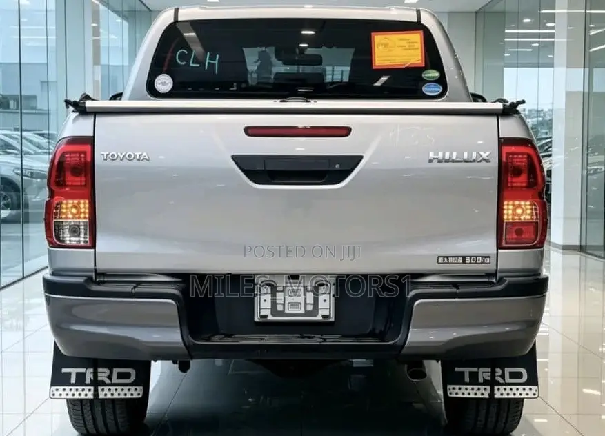 Toyota Hilux 2019 Silver