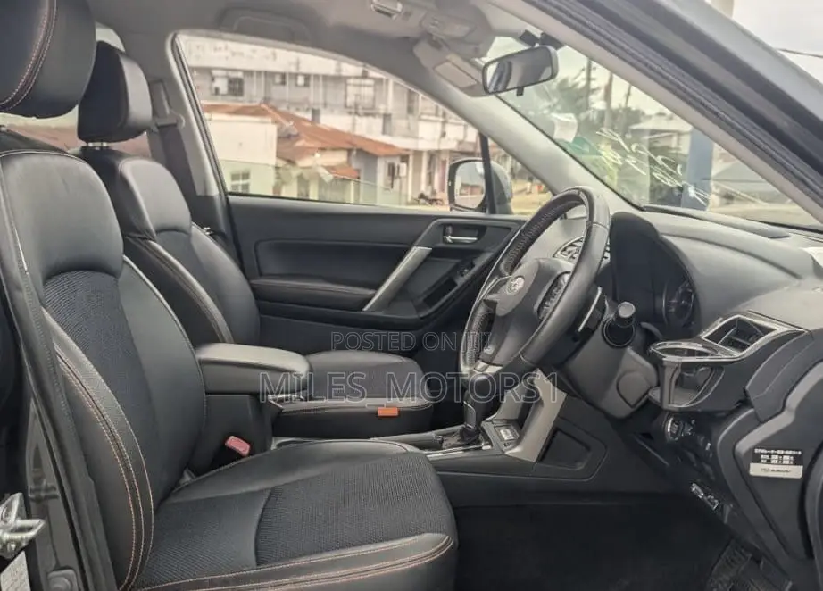 Subaru Forester 2017 Gray