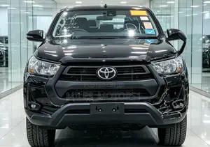 Toyota Hilux 2023 Black