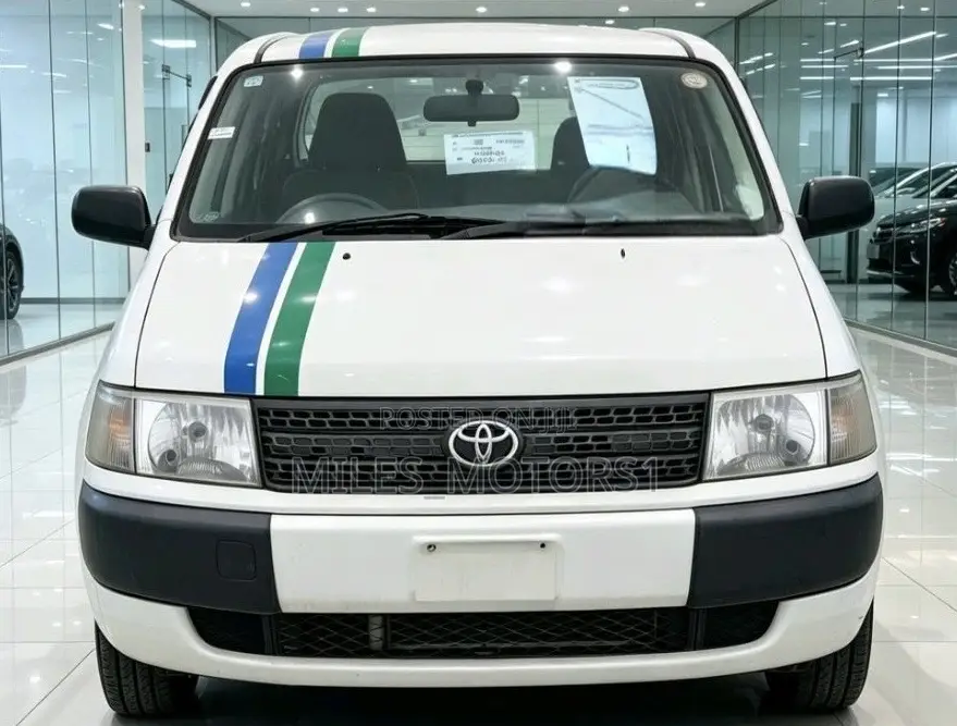 Toyota Succeed 2013 White
