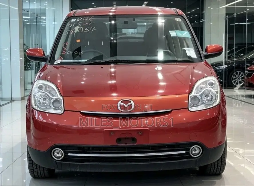 Mazda Verisa 2010 Red