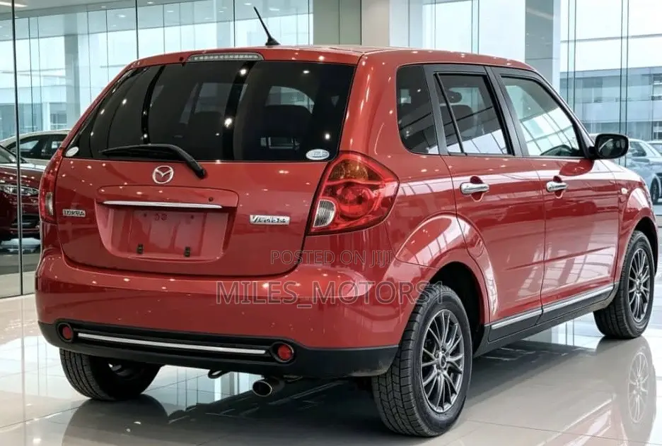 Mazda Verisa 2010 Red