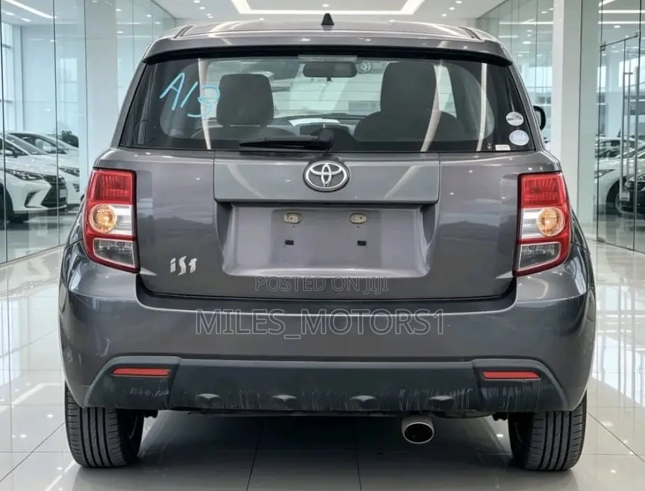Toyota IST 2009 Gray