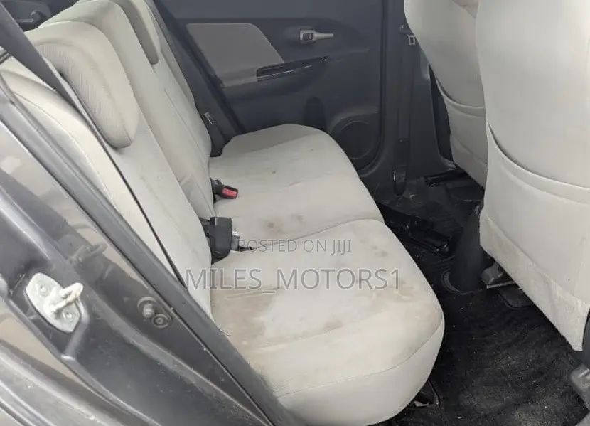Toyota IST 2009 Gray