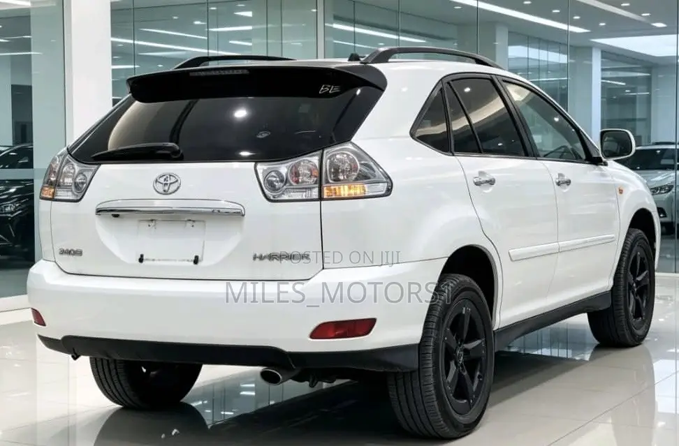 Toyota Harrier 2008 White