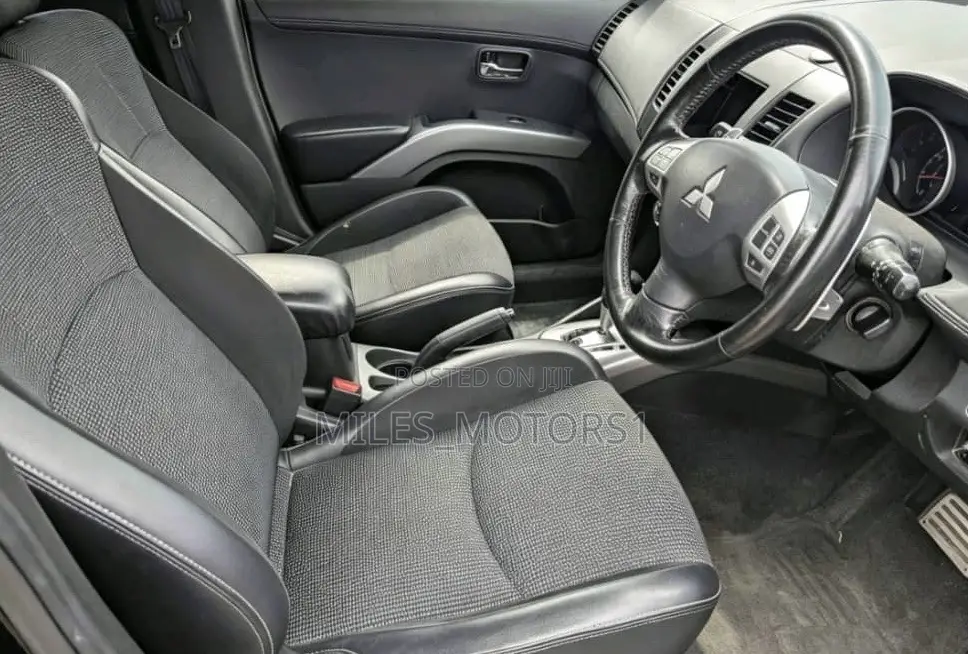Mitsubishi Outlander 2011 Black