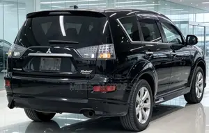 Mitsubishi Outlander 2011 Black