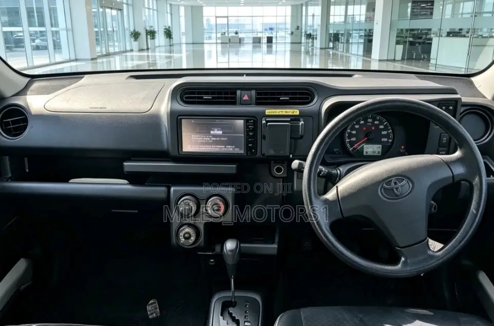 Toyota Succeed SV Premium 2016 White