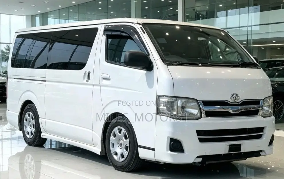 Toyota Quantum 2008 White