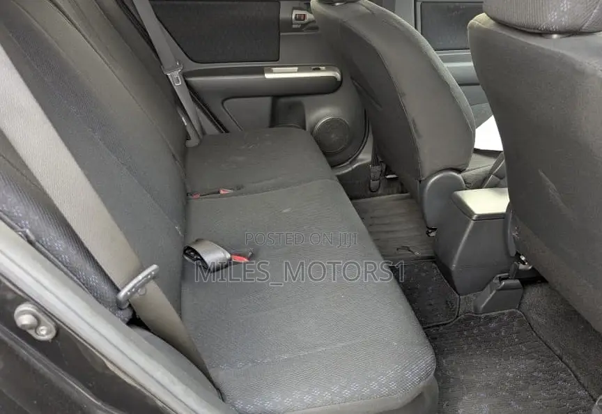 Toyota Corolla Rumion 2009 Black