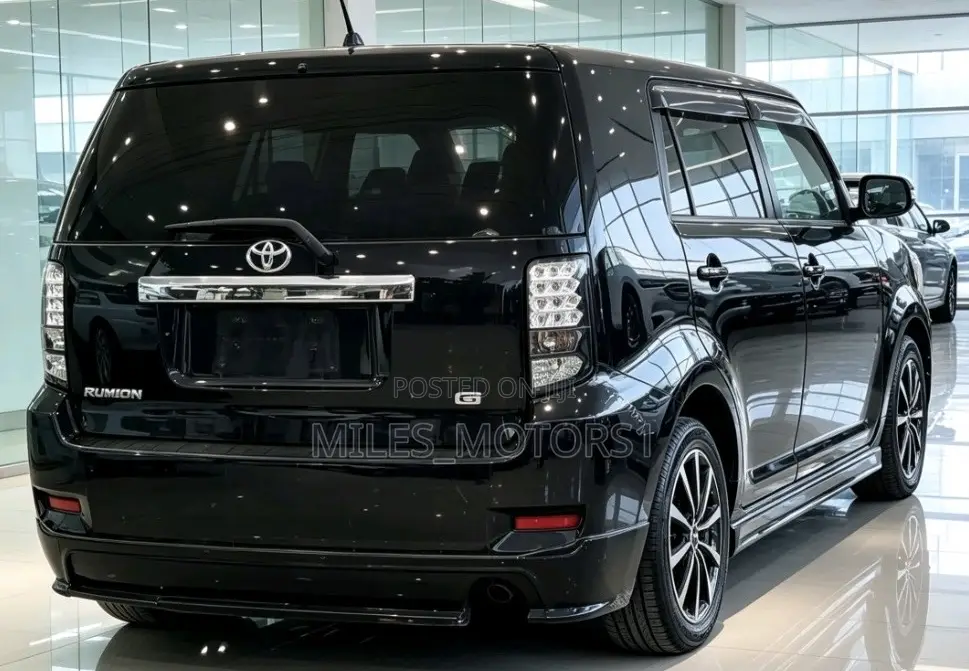 Toyota Corolla Rumion 2009 Black
