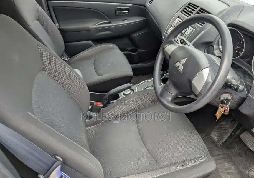 Mitsubishi RVR 2010 Red